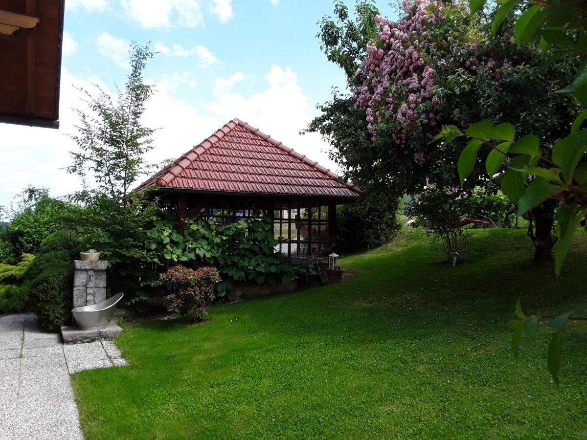 Anna'S Home - Ferienwohnungen Ratsch an der Weinstraße Extérieur photo