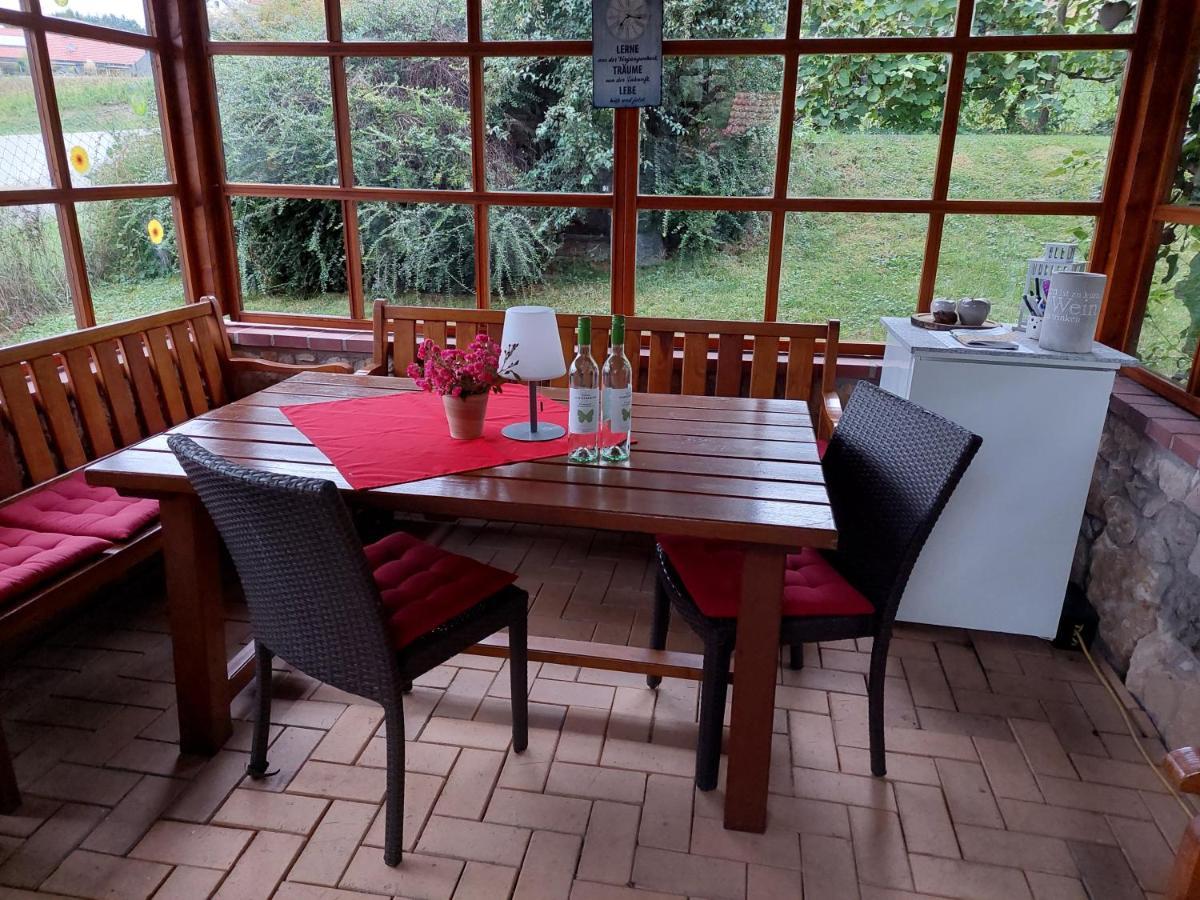 Anna'S Home - Ferienwohnungen Ratsch an der Weinstraße Extérieur photo