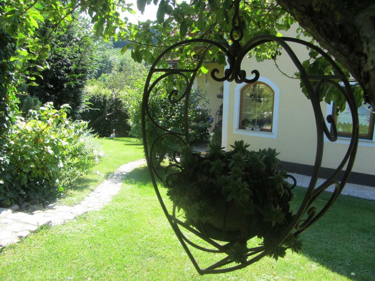 Anna'S Home - Ferienwohnungen Ratsch an der Weinstraße Extérieur photo
