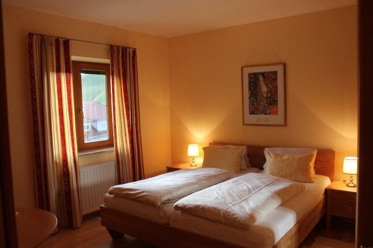 Anna'S Home - Ferienwohnungen Ratsch an der Weinstraße Extérieur photo